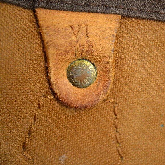 Authentic Louis Vuitton Speedy 30 Handbag With Certificate of Authenticity (GUC) - Picture 10 of 11